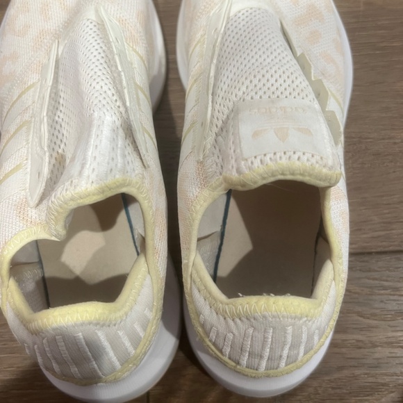 Adidas Swift Run X Women's Lifestyle Running Shoe, Halo Ivory Cheetah, Sz 8 - Picture 6 of 11